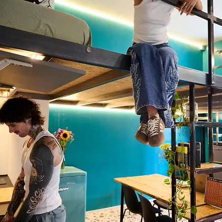 Hostel Madama & Bistrot