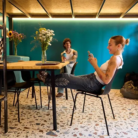 Hostel Madama & Bistrot Mailand
