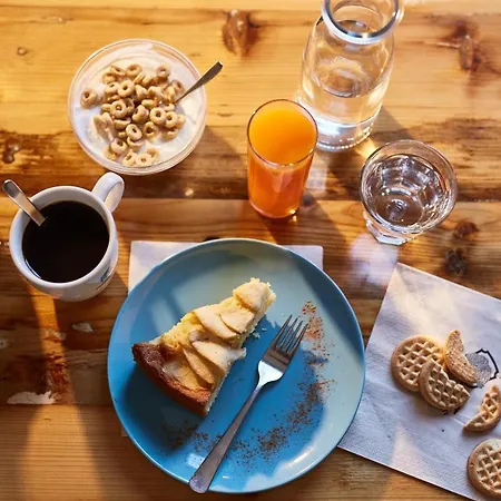 Хостел Madama & Bistrot *