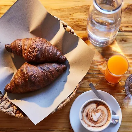 Хостел Madama & Bistrot