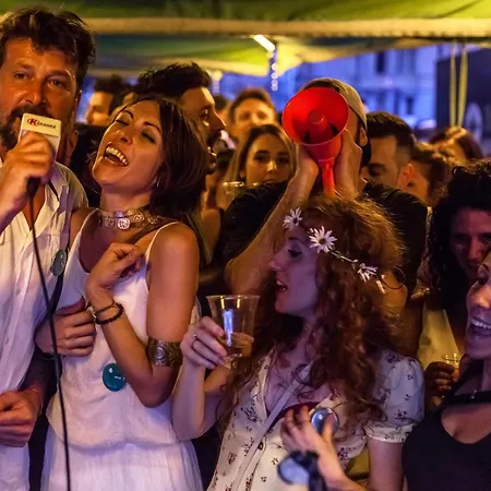 Madama & Bistrot אכסניה *