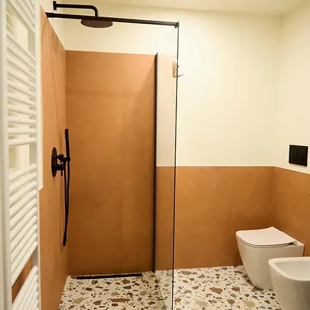 Hostal Madama Hostel&bistrot *