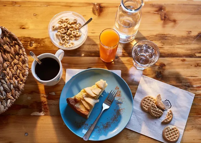 旅馆 夫人酒馆旅馆 *