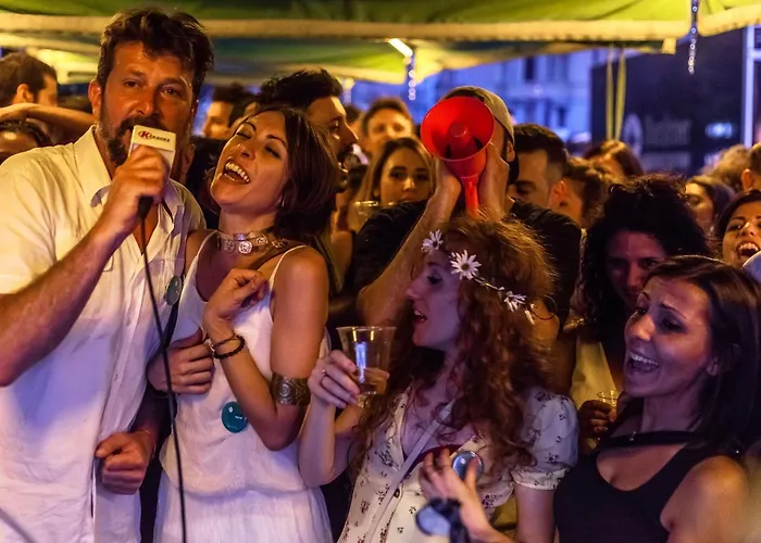 夫人酒馆旅馆 旅馆 *