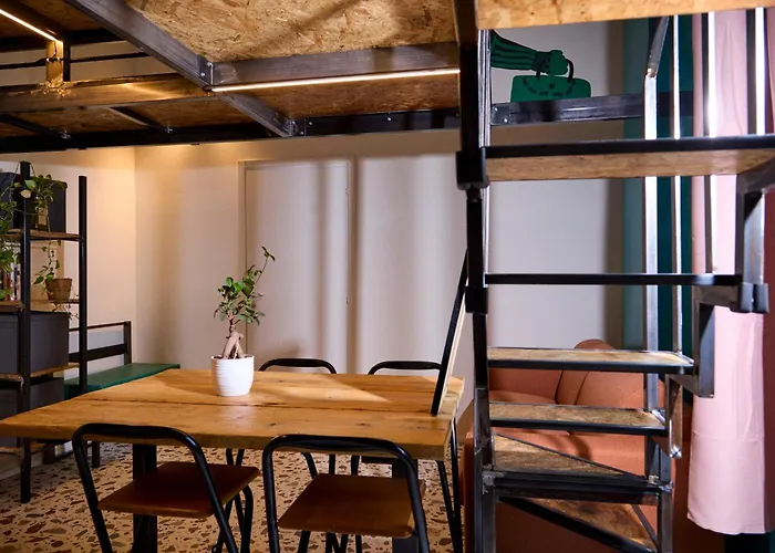 夫人酒馆旅馆 旅馆 *