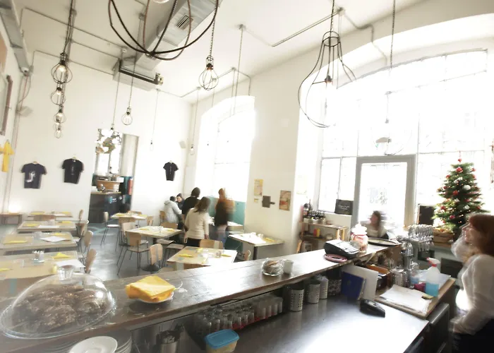 旅馆 夫人酒馆旅馆