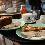 Hostel Madama & Bistrot *